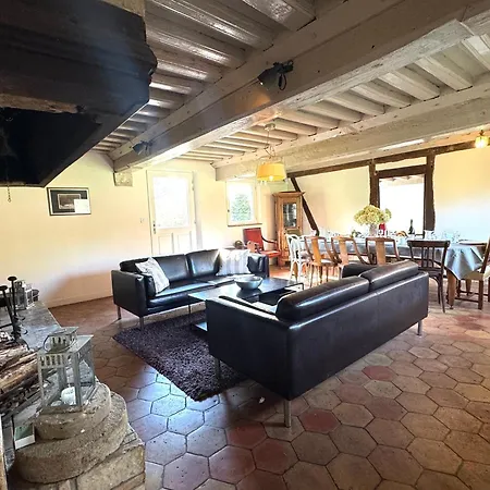 Maison Xviiie Avec Vue Panoramique Exceptionnelle - 12 Pers Au Coeur Du Pays D'auge بيت للعطل