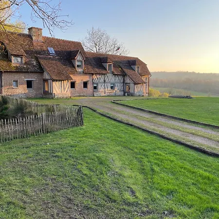 بيت للعطل Maison Xviiie Avec Vue Panoramique Exceptionnelle - 12 Pers Au Coeur Du Pays D'auge Le Renouard