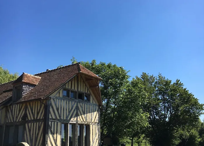 Maison Xviiie Avec Vue Panoramique Exceptionnelle - 12 Pers Au Coeur Du Pays D'auge بيت للعطل *